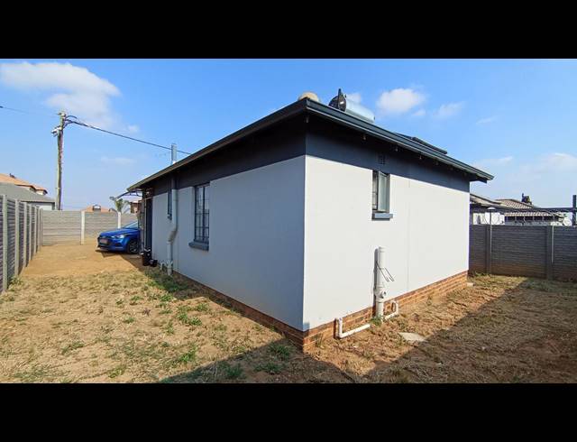 3 BEDROOM FREEHOLD FOR SALE IN MAMELODI EAST